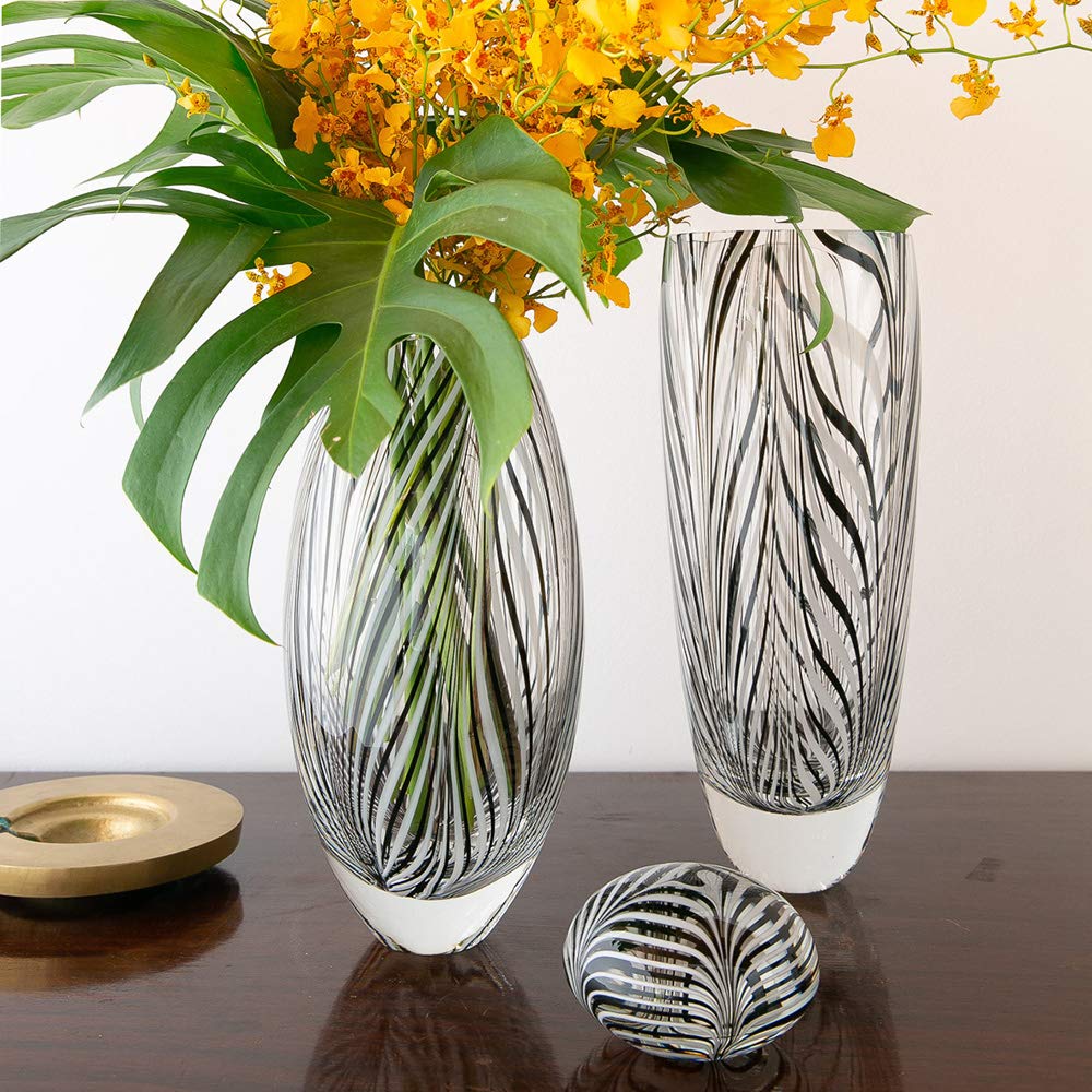 Feather Pattern Decorative Vase with Sculptural Form