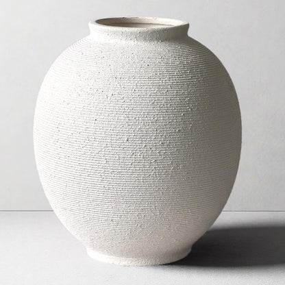 Minimalist Ceramic Vase with Rustic Farmhouse Style