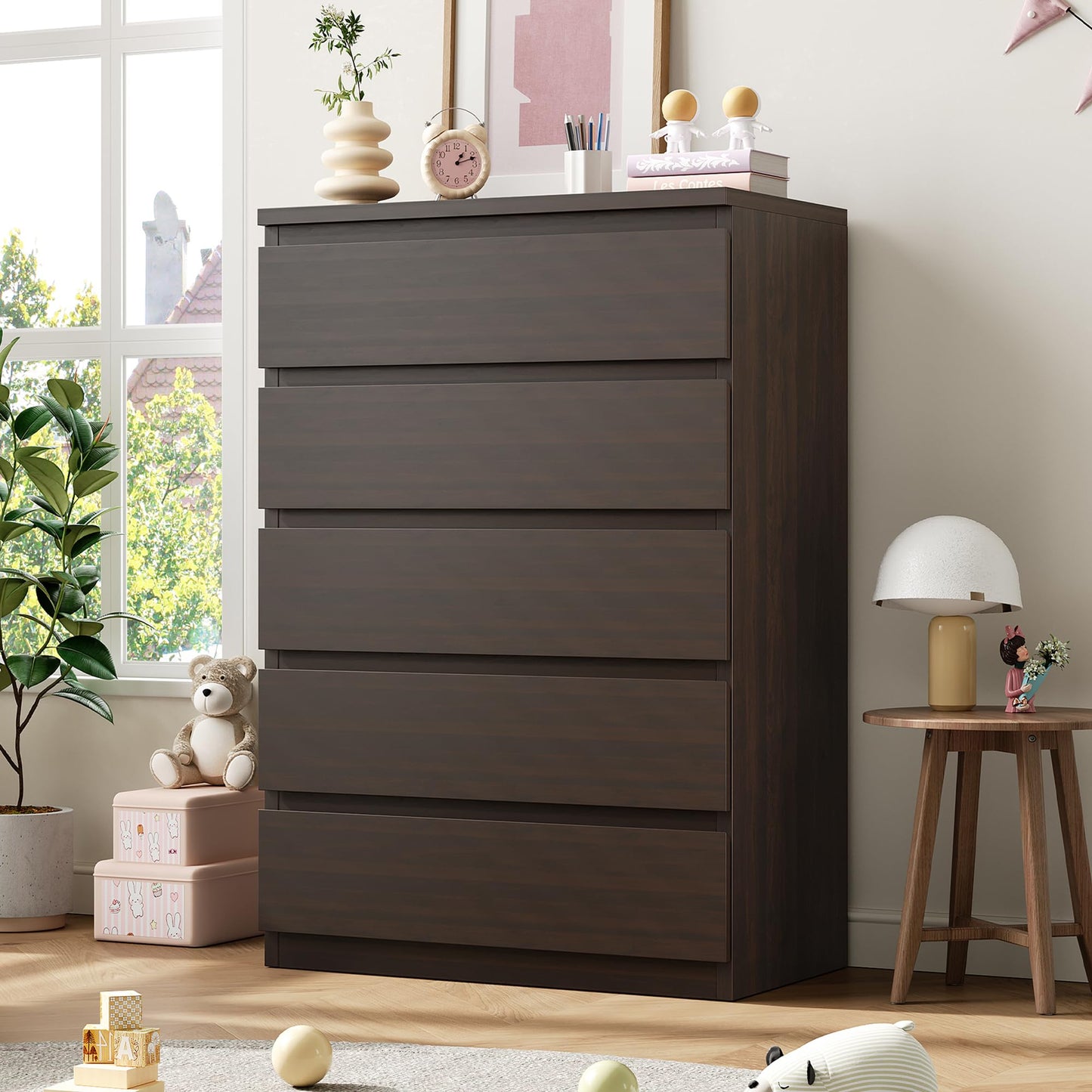 Modern 5-Drawer Bedroom Dresser with Slim Profile