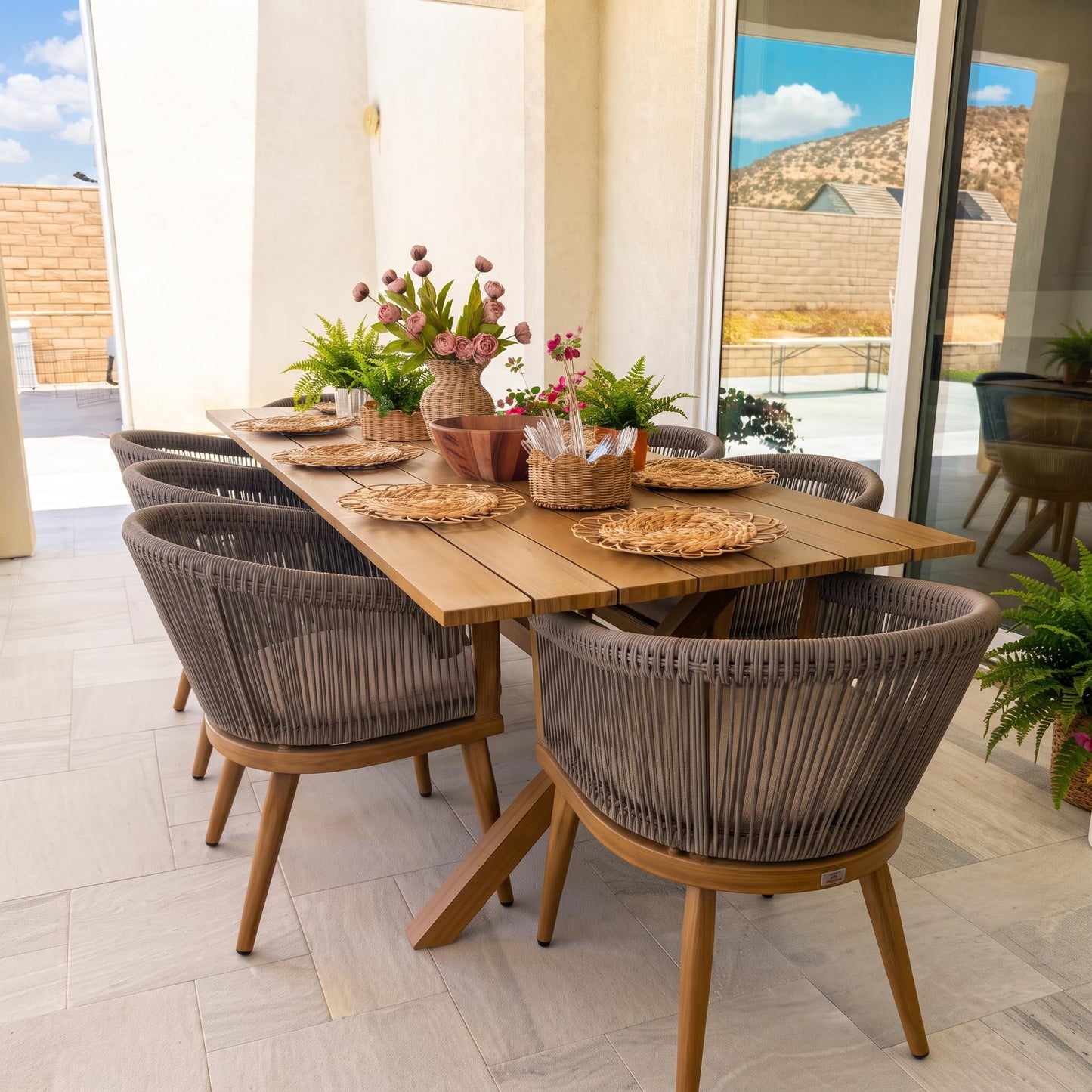 Portland Outdoor Dining Set with Modern Design